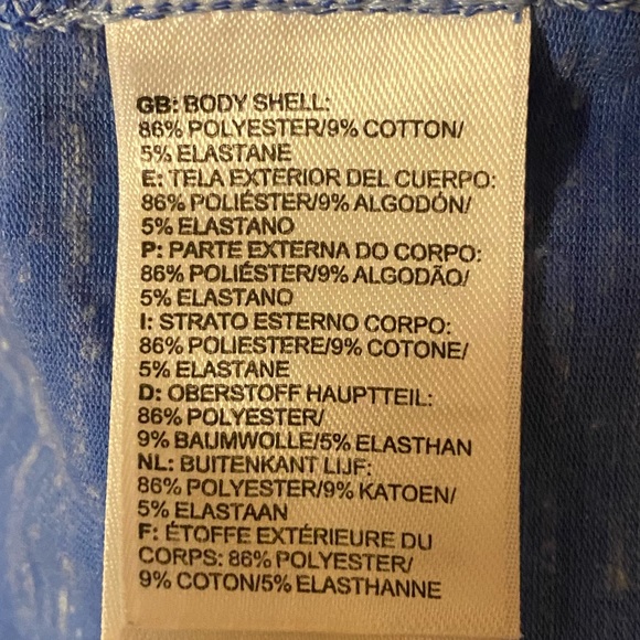 ⭐️ The North Face Women’s Short Sleeve Top - Picture 8 of 8